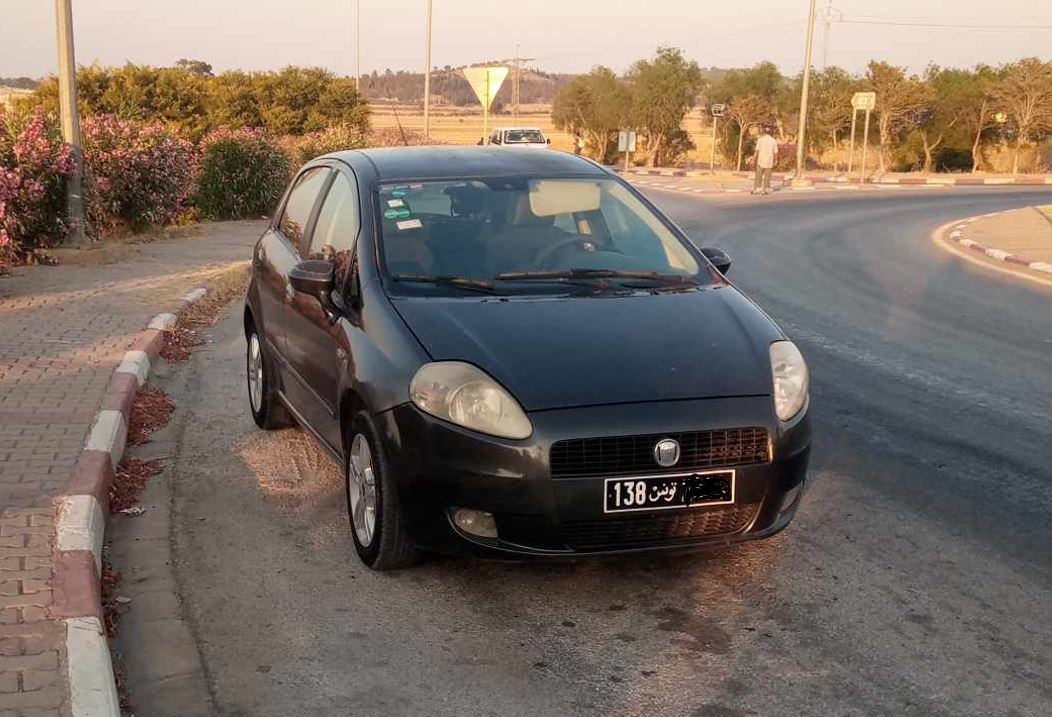 Bizerte Nord Bizerte Bougatfa Fiat Grande Punto Une voiture grundi punto