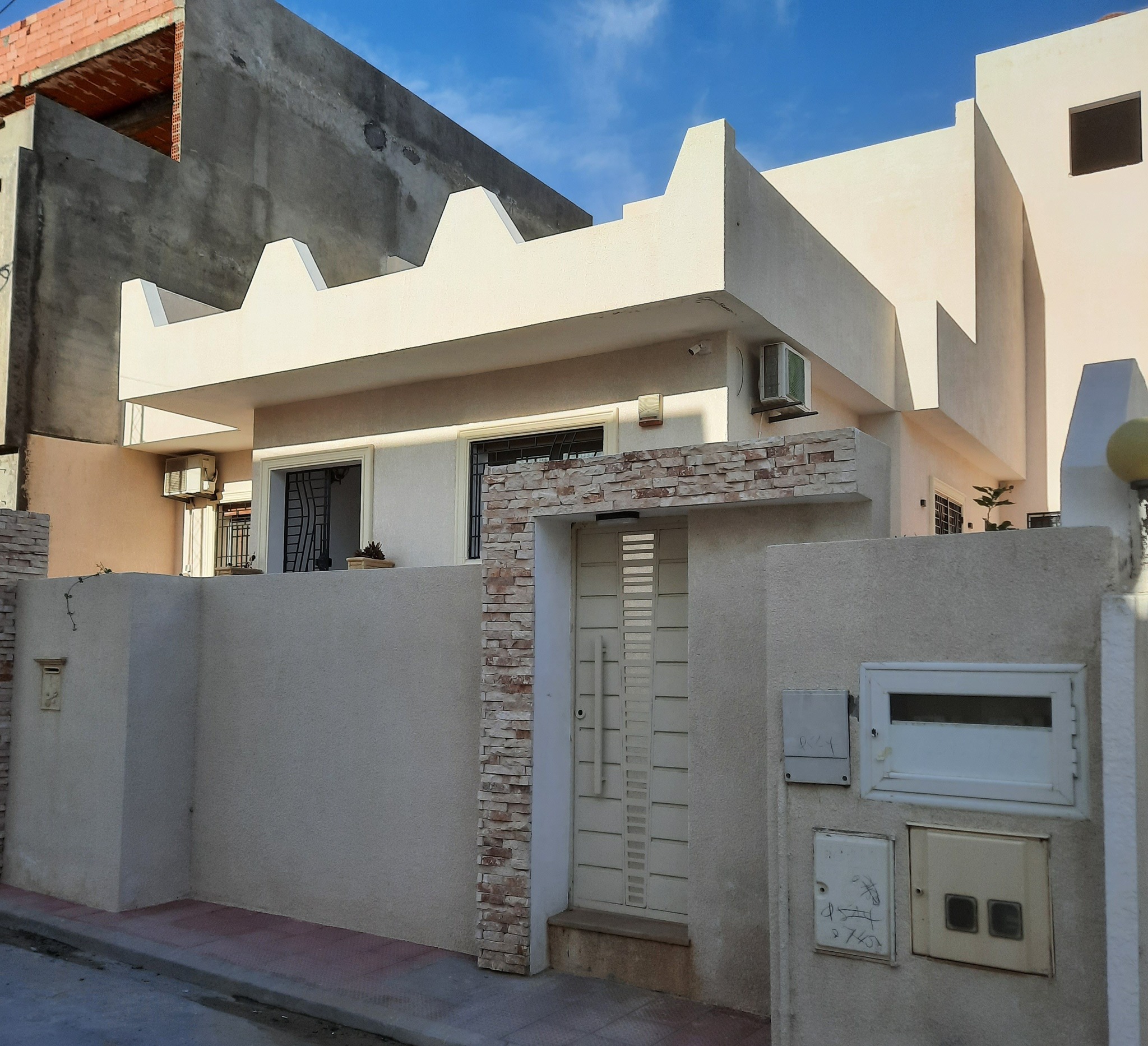 Korba Tazarka Vente Maisons Villa meuble sous sol et tage bti et non fini