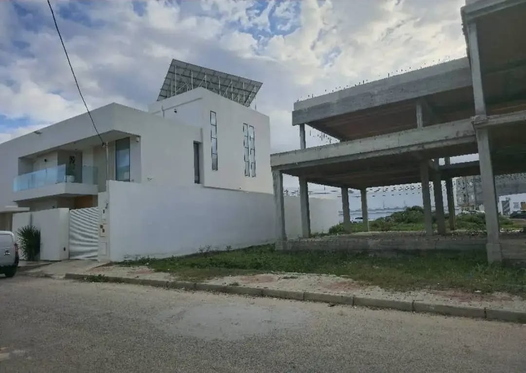 Sousse Jaouhara Khezama Ouest Vente Maisons Villa inacheve r2  khezama ouest