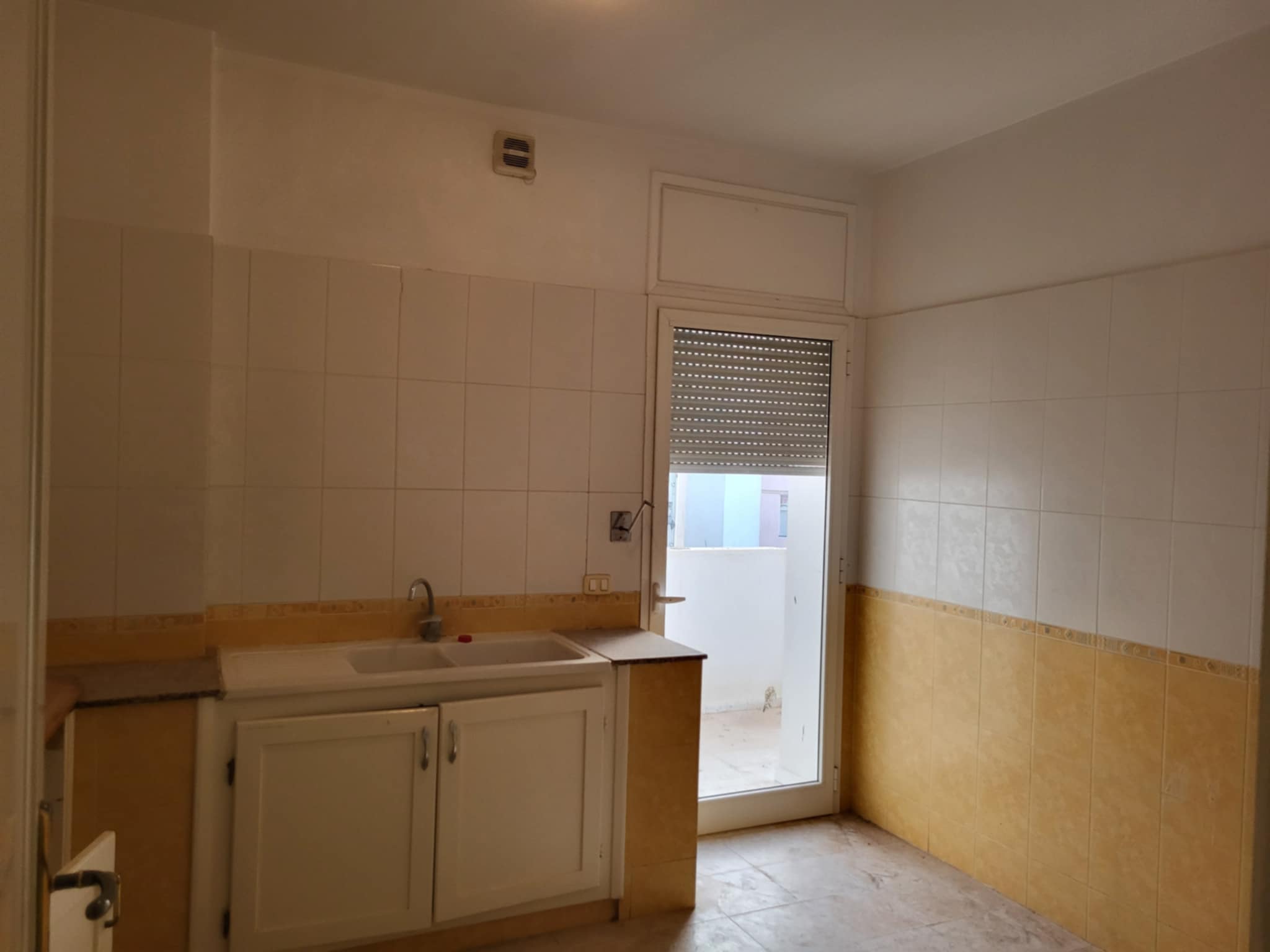 Sfax Ville Bab El Jebli Vente Appart. 3 pices Belle appartement