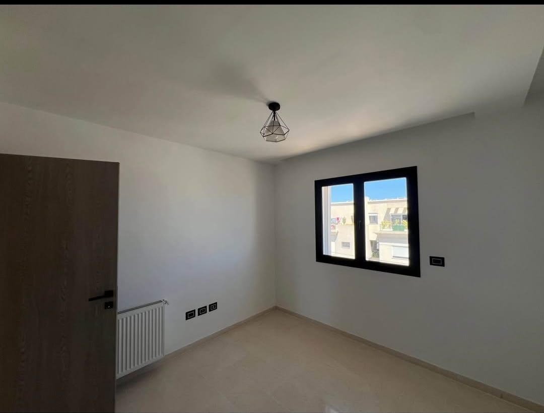 La Soukra La Soukra Vente Appart. 3 pices Apprt splus 2  soukra rue parc