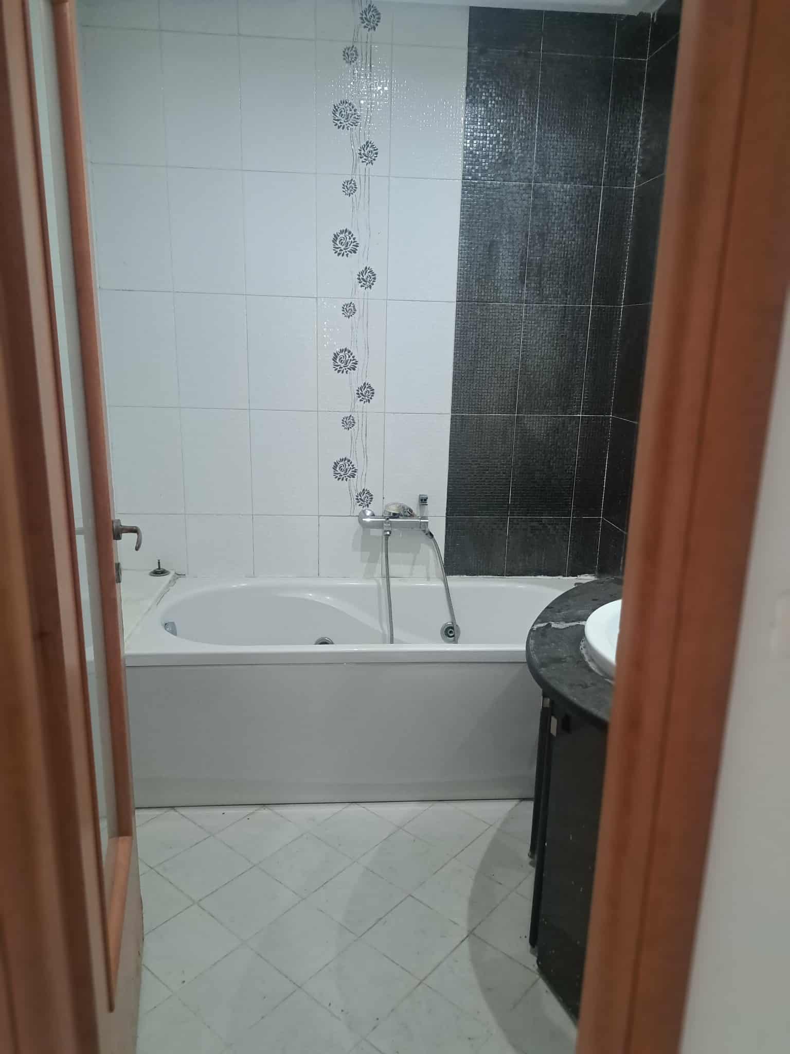 Ariana Ville Cite Ennasr 2 Vente Appart. 3 pices Appartement s2  ennasr avec tfi