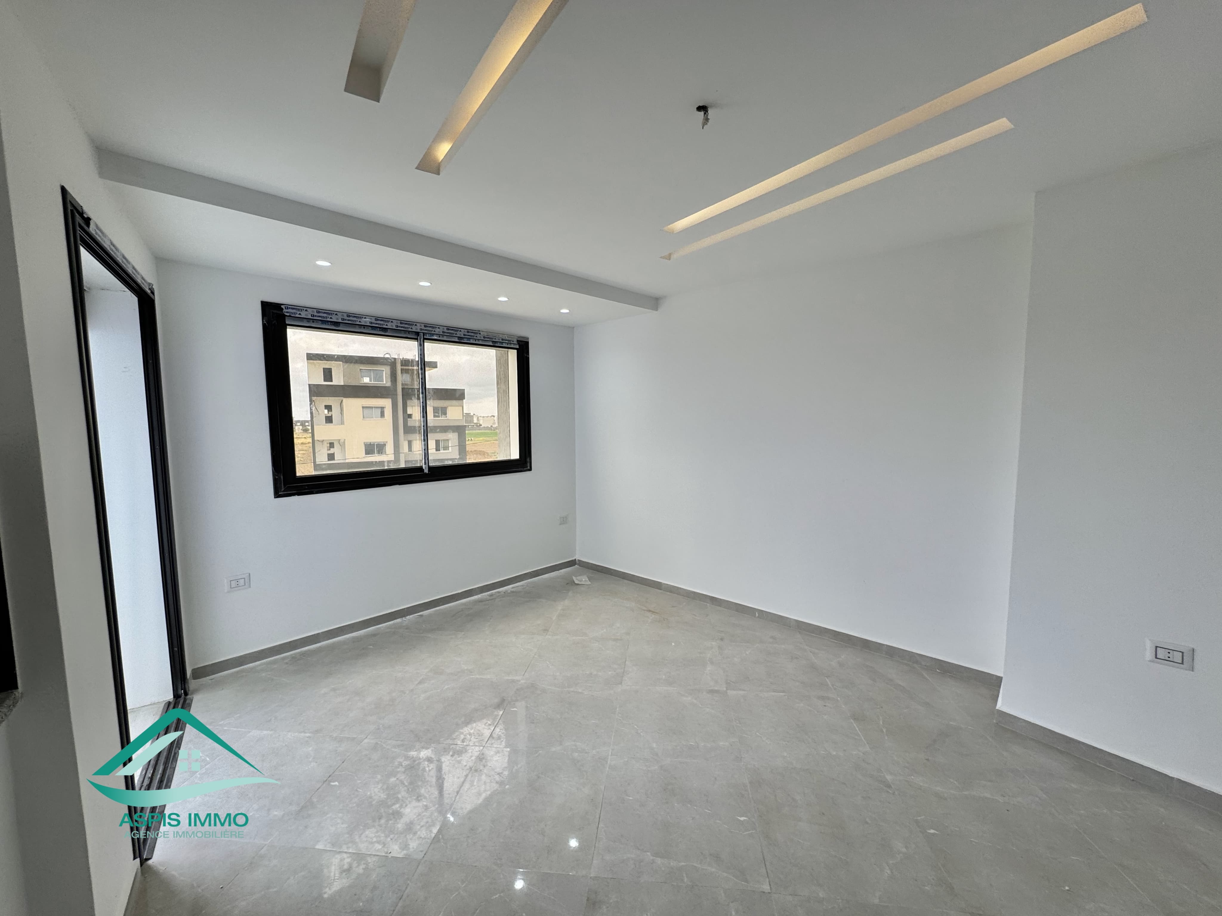 Hammam El Ghezaz Hammam El Ghezaz Vente Appart. 2 pices Vt922appartements  200 mtrs plage hammam ghzeez