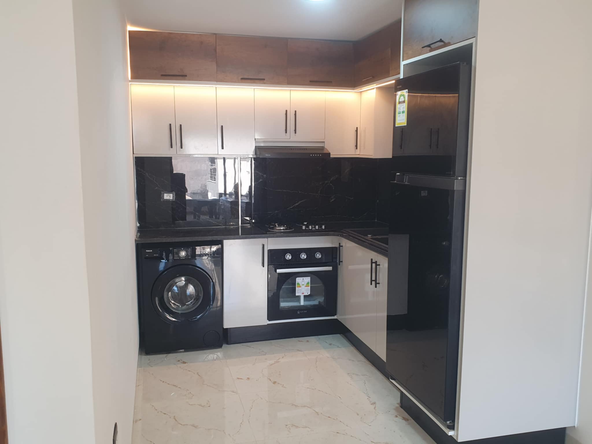 Hammam El Ghezaz Ezzahra Vente Appart. 2 pices Des appartement 2me position  ezzahra kelibia