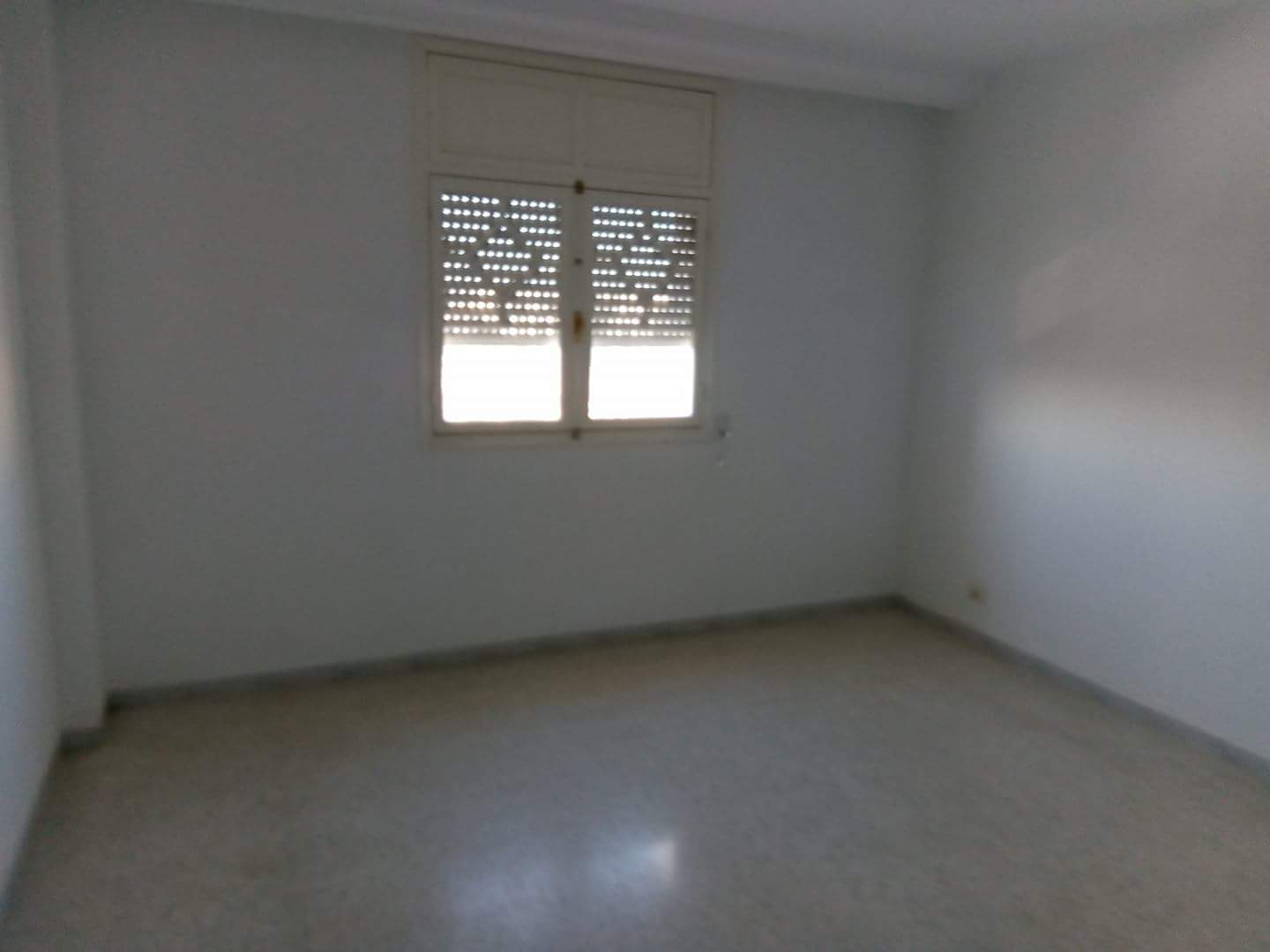 Ain Zaghouan Ain Zaghouan Vente Appart. 2 pices Vends appartemment ain zaghouan 2 pices