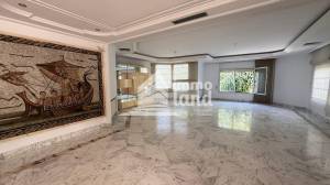 Ariana Ville Cite Ennasr 1 Location Maisons Villa de 660m2 avec piscine  cit