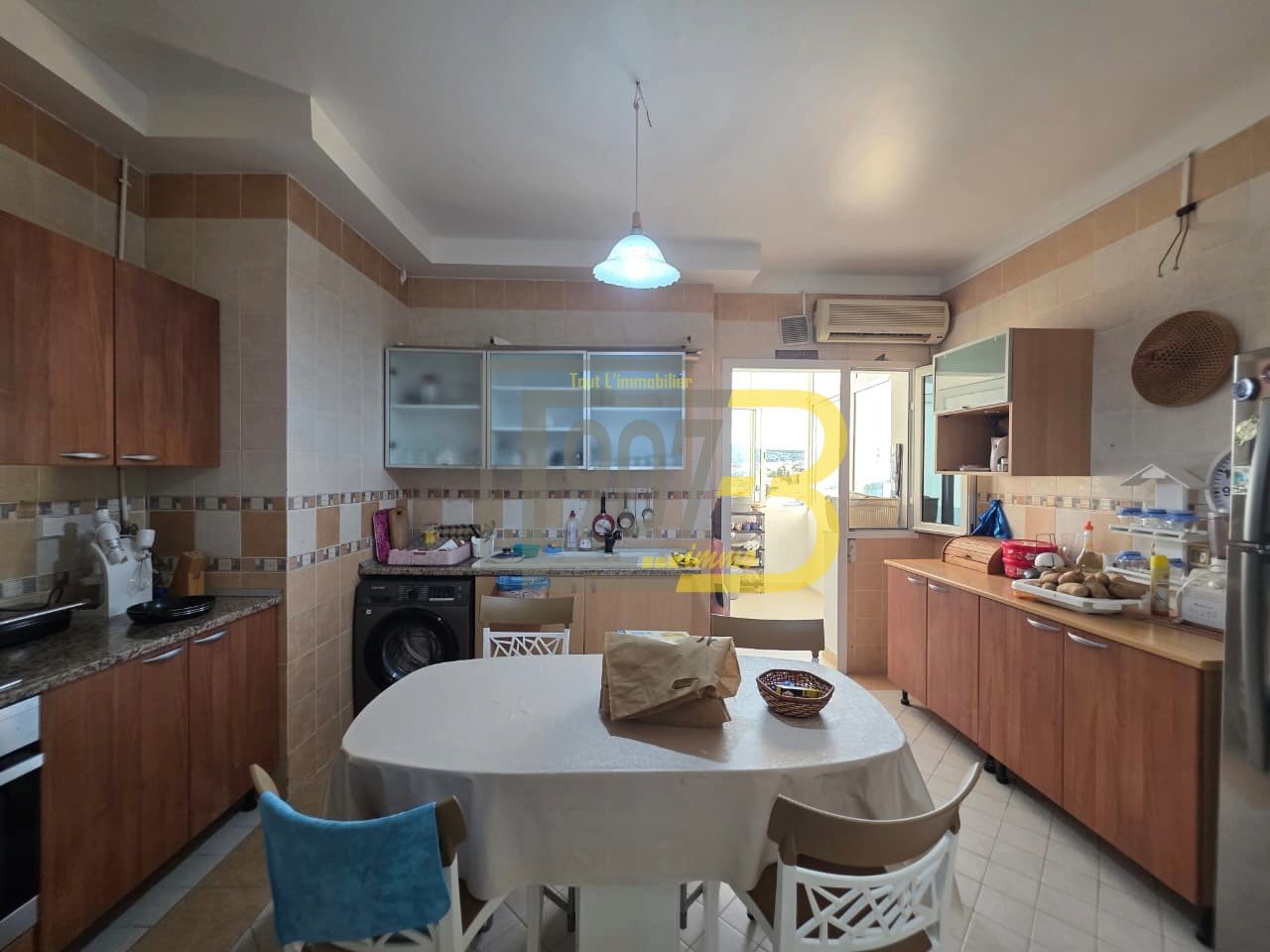 Ariana Ville Cite Ennasr 2 Vente Appart. 3 pices Un appartement s3  cit ennasr