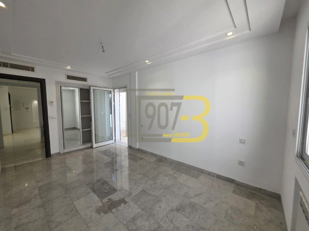 Ariana Ville&nbsp;Cite Ennasr 2&nbsp;Vente&nbsp;Appart. 1 pi�ce&nbsp;Superbe appartement s1 avec terrasse � ennasr
