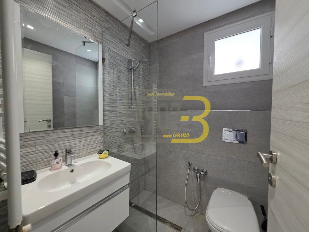 Ariana Ville&nbsp;Cite Ennasr 2&nbsp;Vente&nbsp;Appart. 1 pi�ce&nbsp;Superbe appartement s1 avec terrasse � ennasr