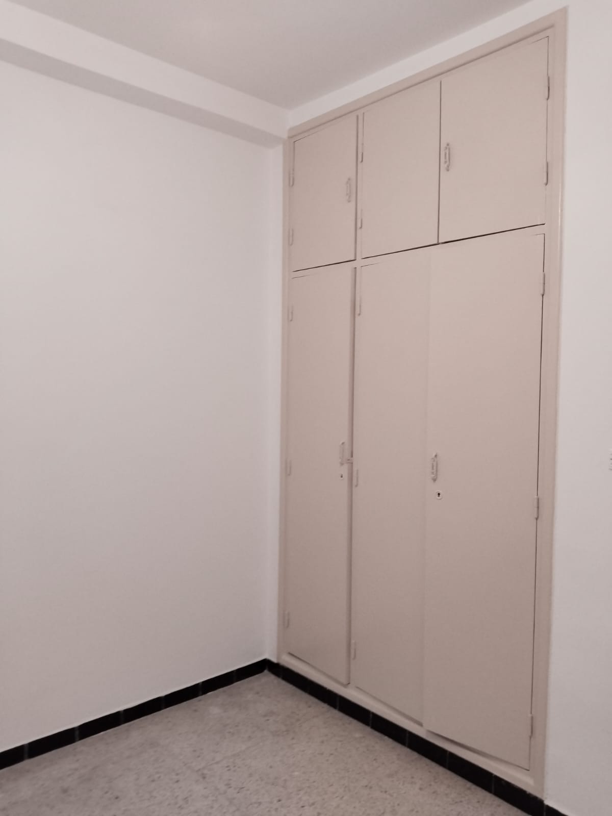 El Omrane Superieur Cite Ibn Khaldoun I Vente Appart. 4 pices Cit el hadika vnt s3