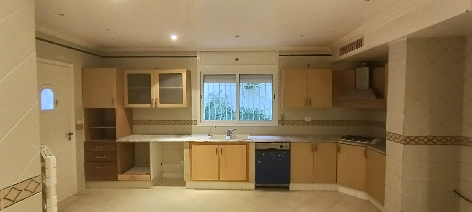 Ariana Ville Cite Ennasr 2 Vente Maisons Coquette villa  cit ennasr 2