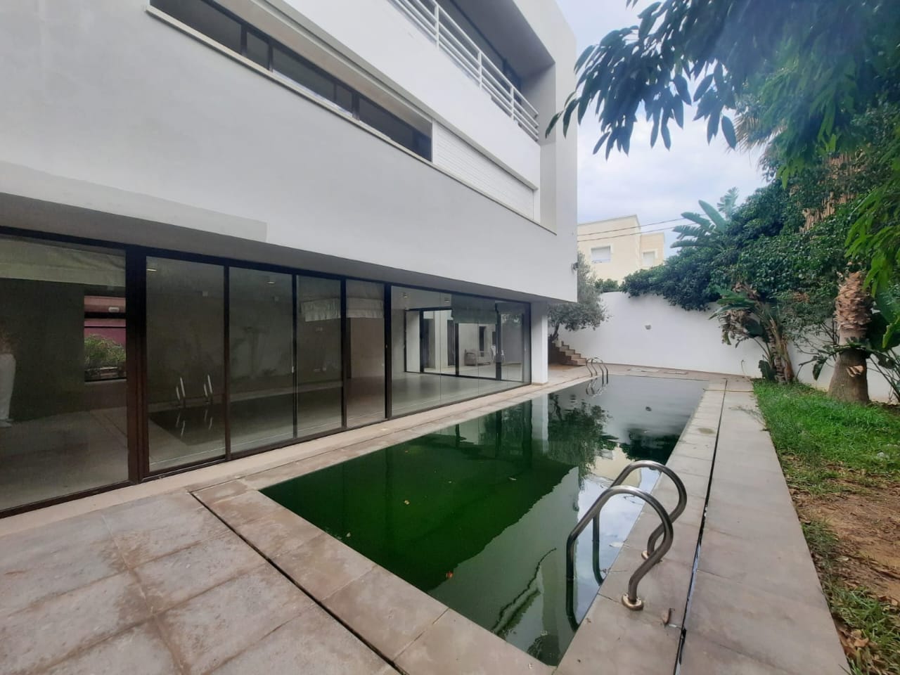 El Menzah El Menzah 1 Vente Maisons Coquette villa avec une piscine