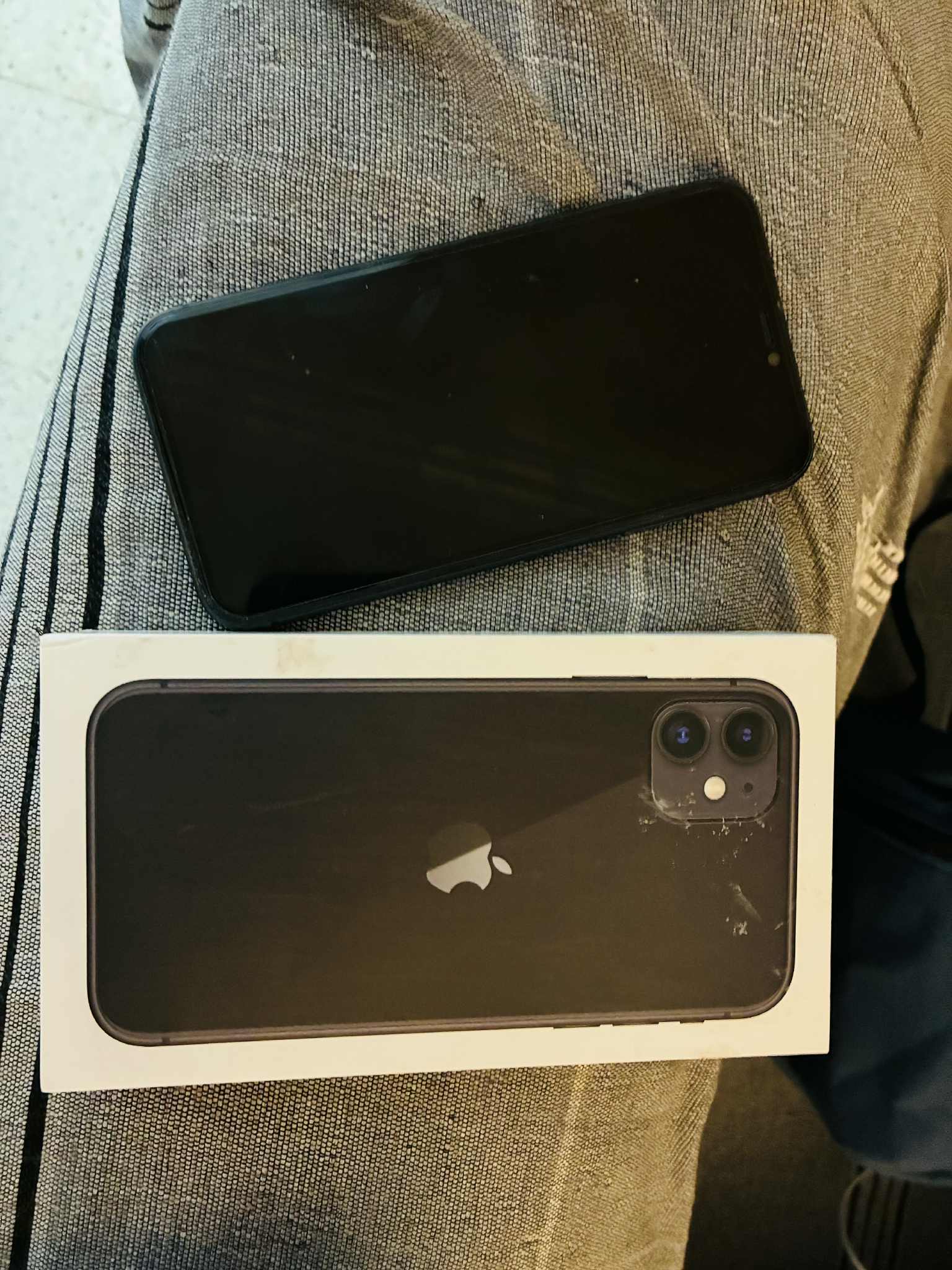 El Omrane Superieur El Omrane Superieur Apple - iPhone iPhone 11 Iphone 11 64g