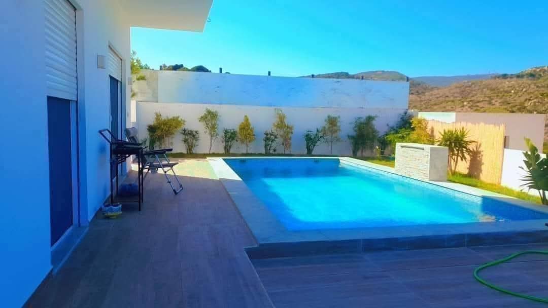 El Haouaria Cite Touristique Vente Maisons Villa salon et 3 suites avec piscine
