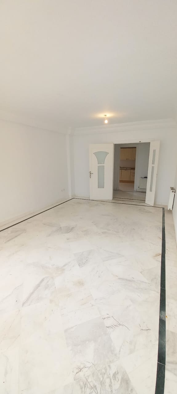 La Marsa El Aouina Vente Appart. 3 pices S3  l'aouina cit palmeraies