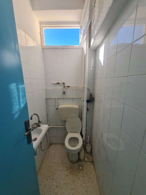 Ariana Ville El Menzah 6 Vente Appart. 4 pices Bureau hall plus 4 vte a el manzah 6 wb4048