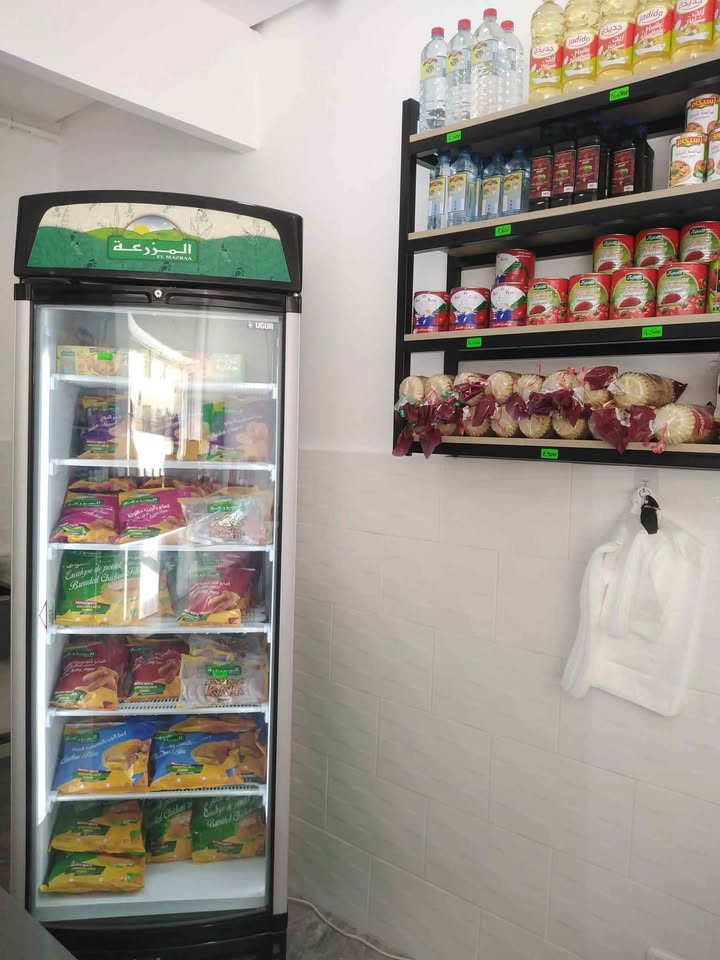 La Marsa&nbsp;El Aouina&nbsp;Vente&nbsp;Autre&nbsp;Pas de porte  cit� el wahat laouina pa1054