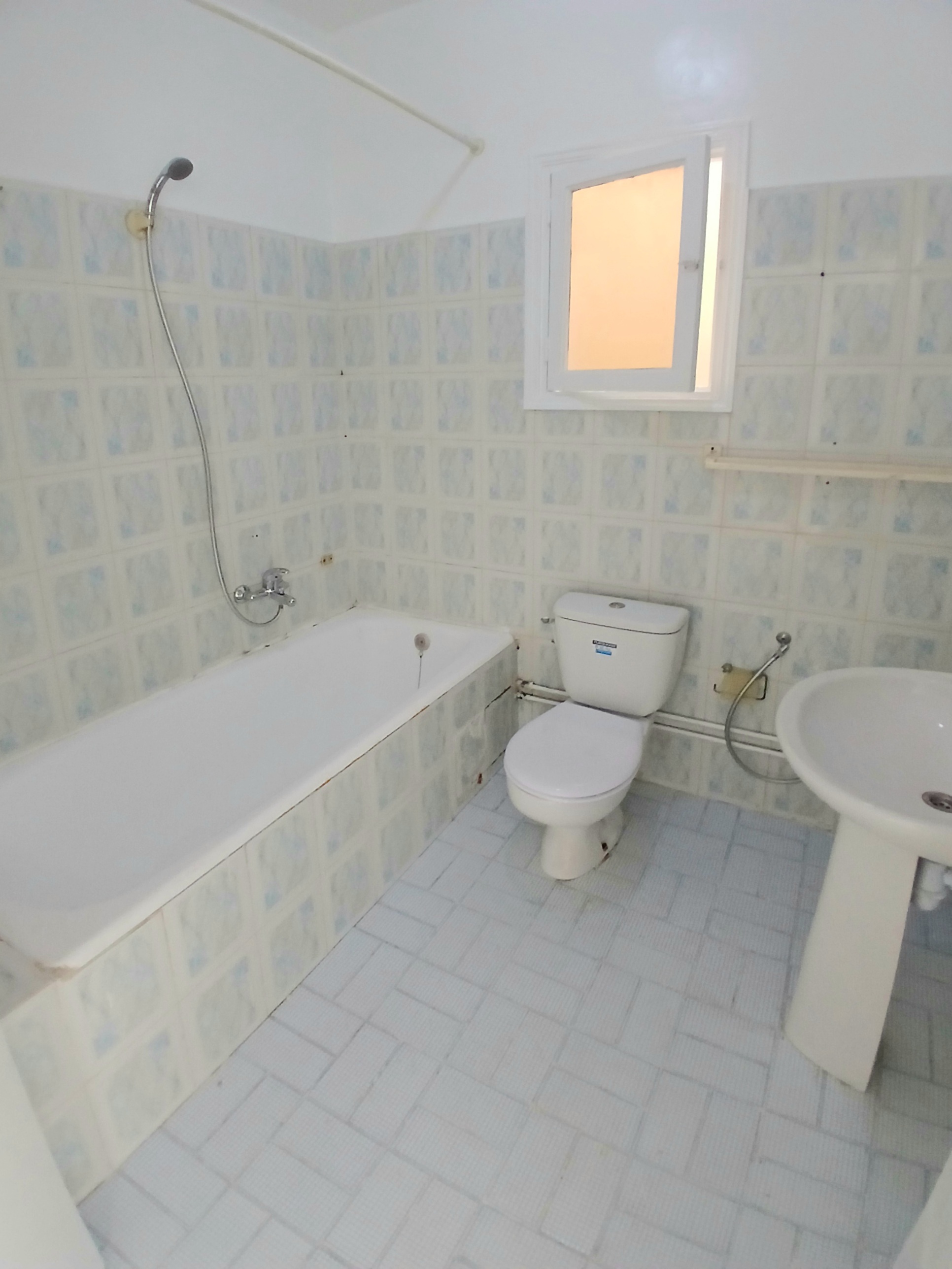 El Menzah El Manar 1 Vente Appart. 3 pices S3  manar 1 usage habitation ou cabinet mdical