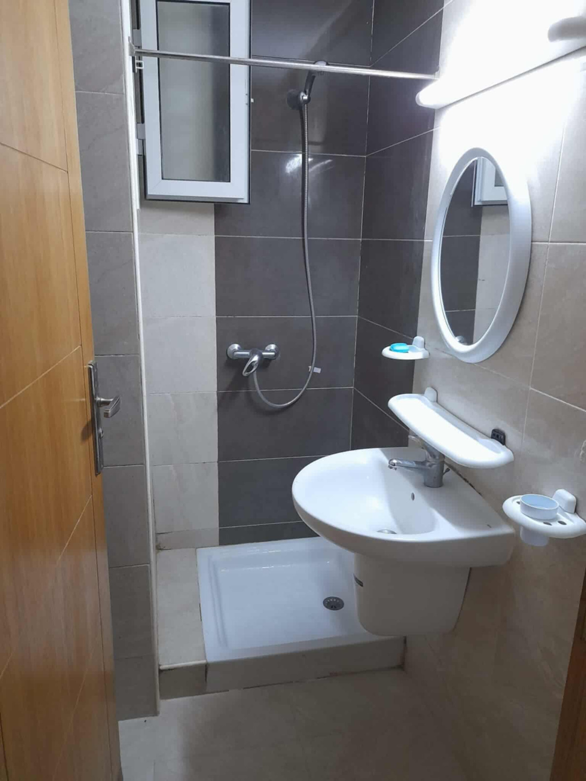 La Marsa El Aouina Vente Appart. 1 pice S plus 1 wahat resd ezayatine
