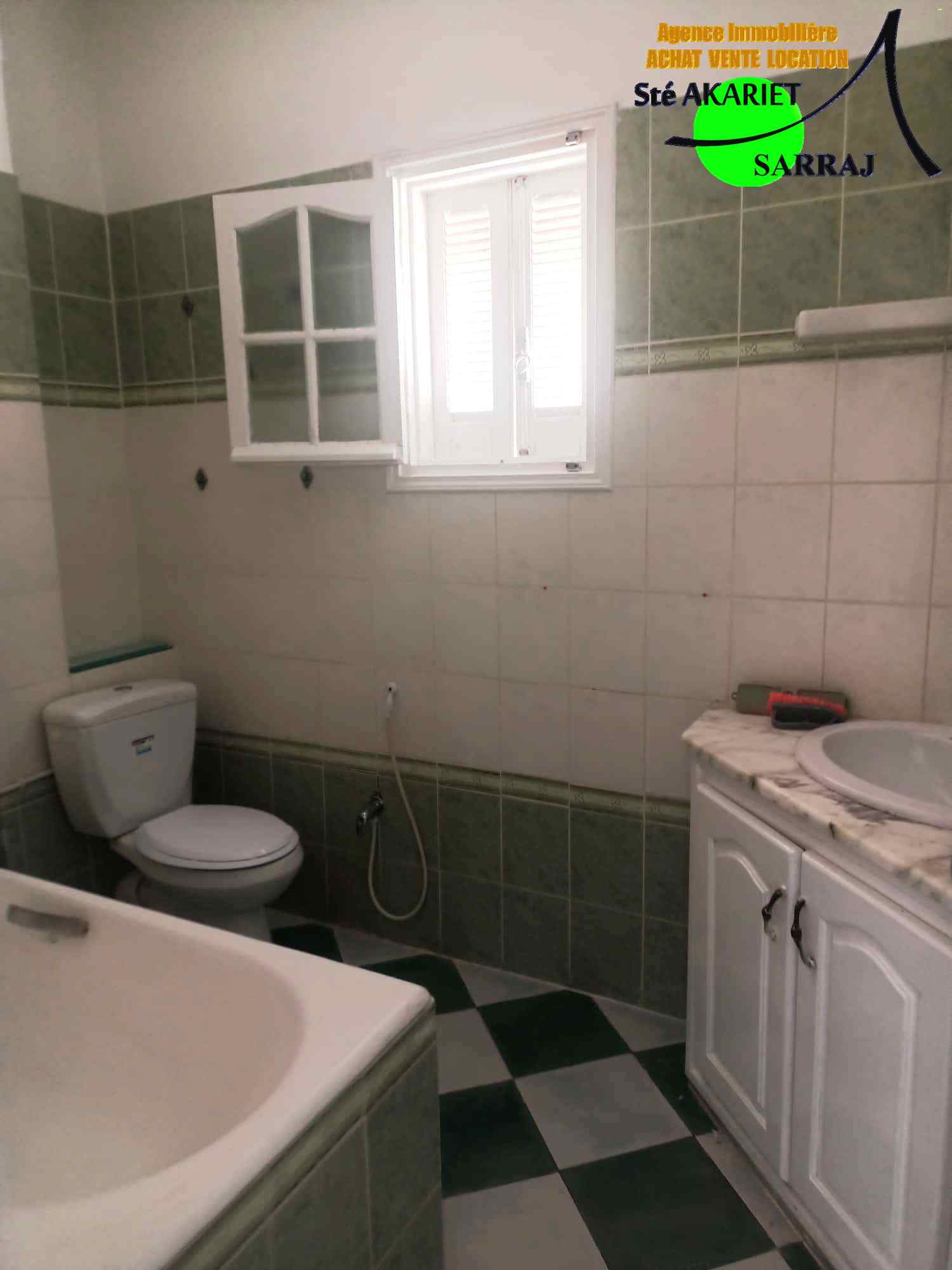 Hammam Sousse Hammam Sousse Vente Maisons Petite immeuble r3 pour projet ou habitation