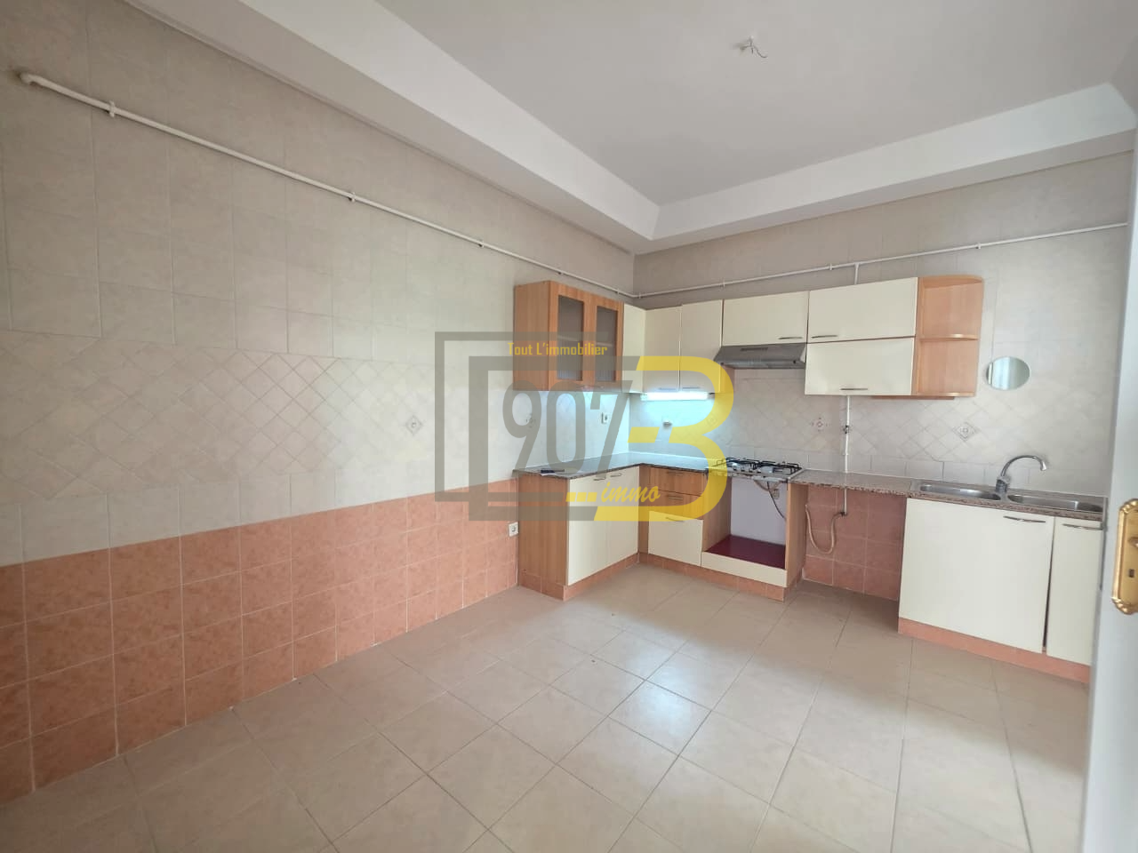 Ariana Ville Cite Ennasr 2 Vente Appart. 3 pices Appartement s3  cit ennasr