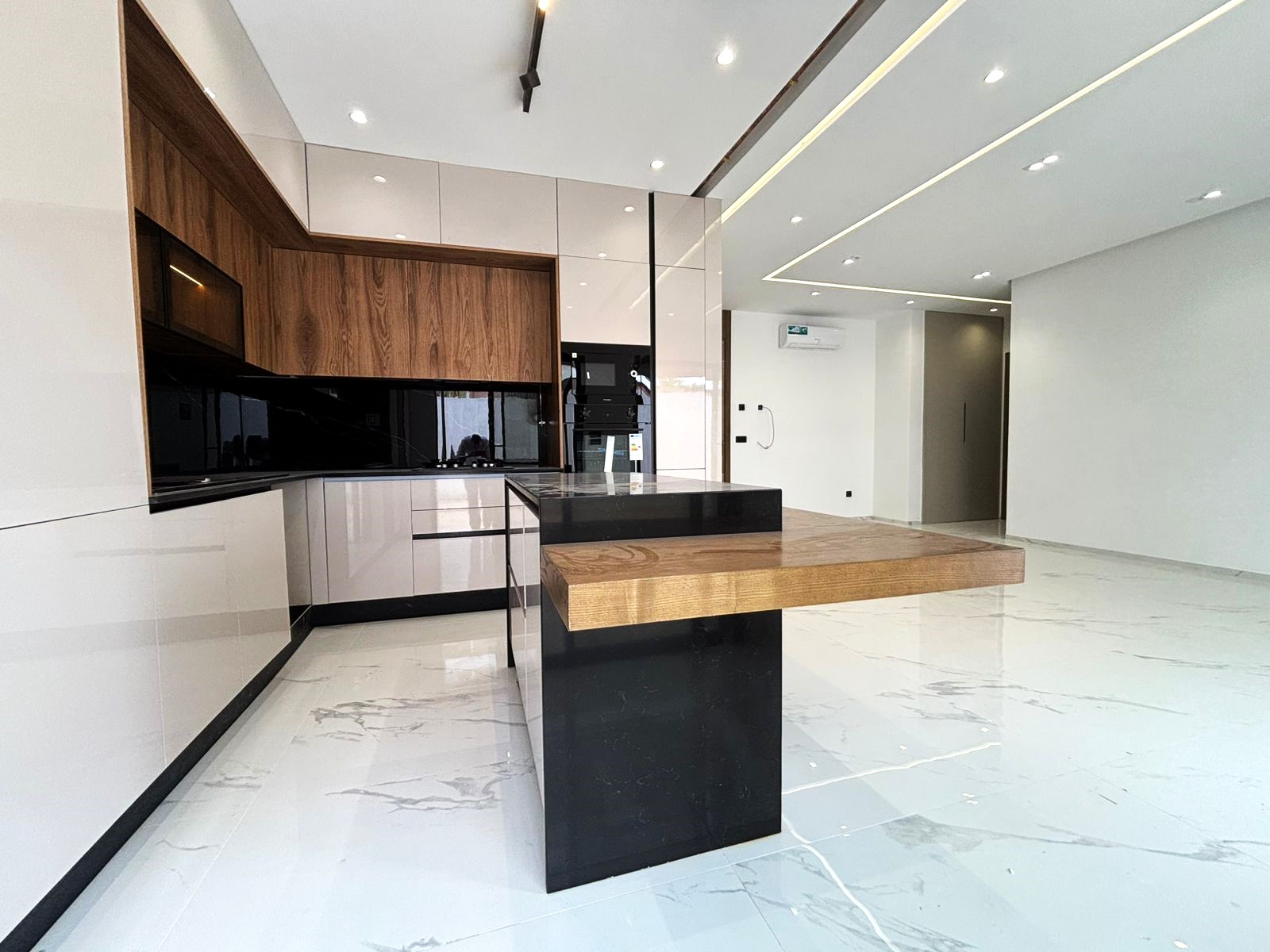 La Soukra Chotrana 2 Vente Appart. 3 pices Appt s2 avec jardin direct promoteur  chotrana 2