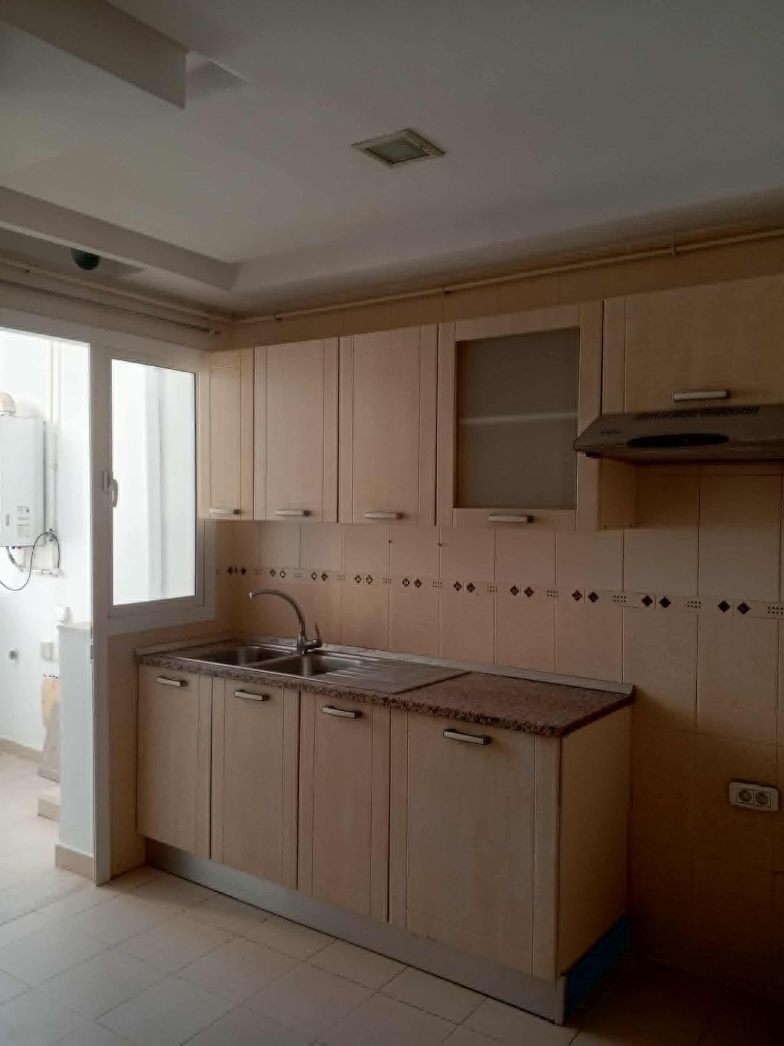 Mannouba La Mannouba Vente Appart. 3 pices S2 sans vis a vis pas loin d souk jomaa