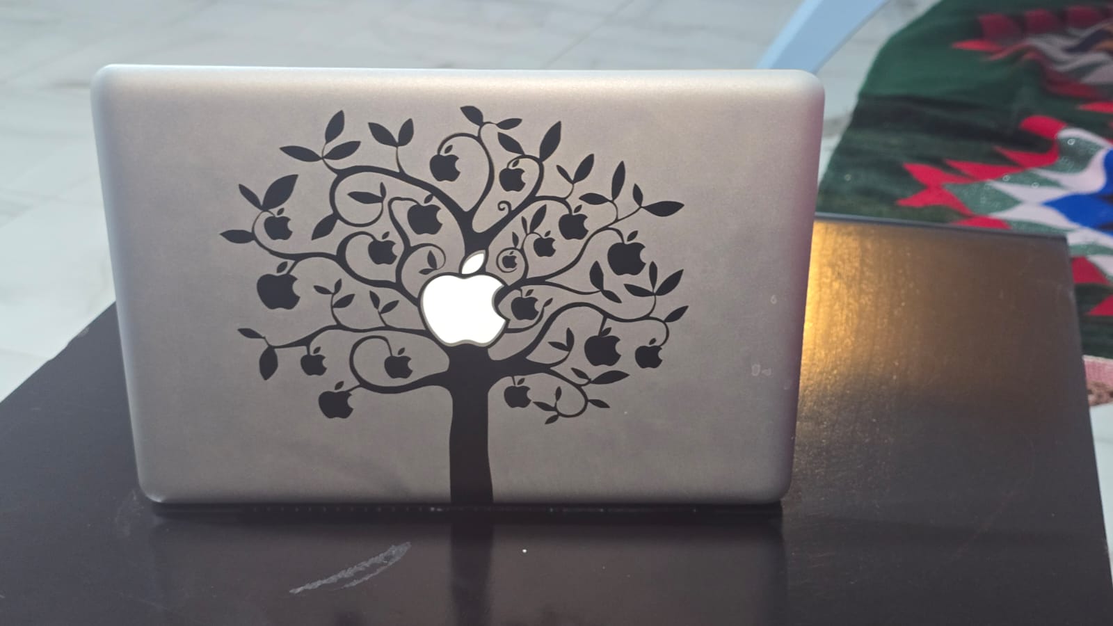 Kairouan Nord Cite Ennasr Apple / MacBook MacBook Air 13 pouces Macbook pro   i5  8go  ssd 320go  parfait tat