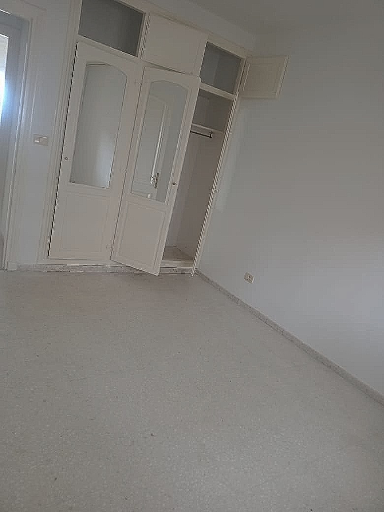 Ariana Ville Cite Ennasr 1 Vente Appart. 4 pices Beau s3 emplacement et prix