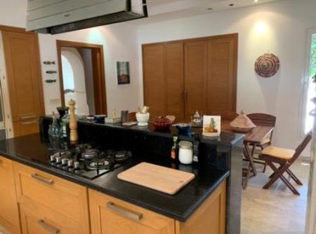 Hammamet Hammamet Vente Maisons V339 villa aicha sud hammamet el bessbessia