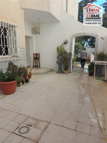 La Marsa Gammart Vente Appart. 5 pices+ Immeuble roojda  gammarth village