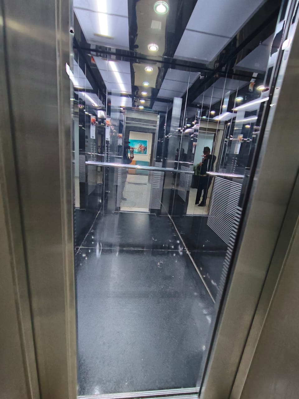 Cite El Khadra Zone urbaine nord Bureaux & Commerces Bureau Loc h1 centre urbain nord