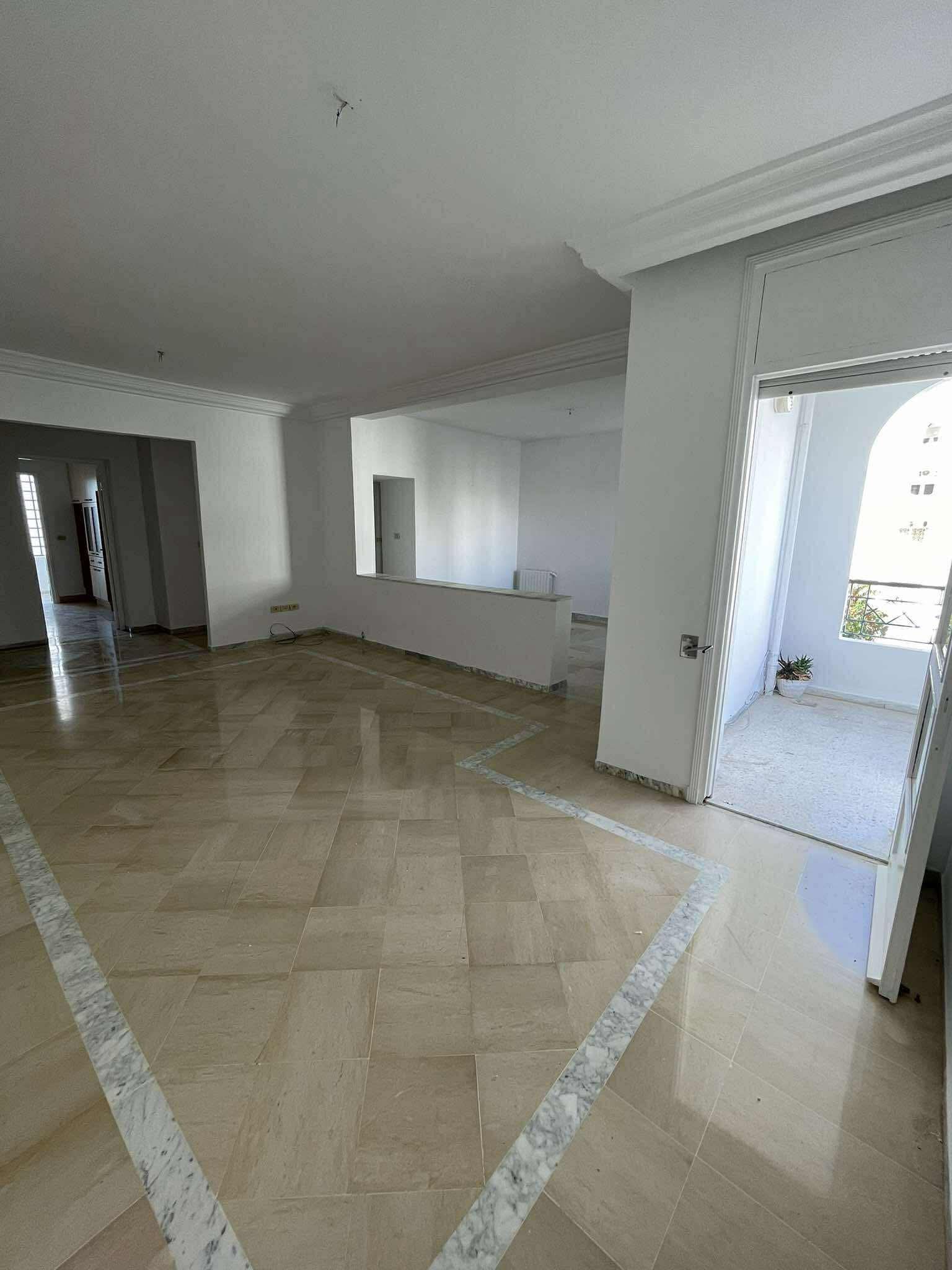 Ariana Ville Cite Ennasr 1 Vente Appart. 4 pices S3 450 md a ennasr 1