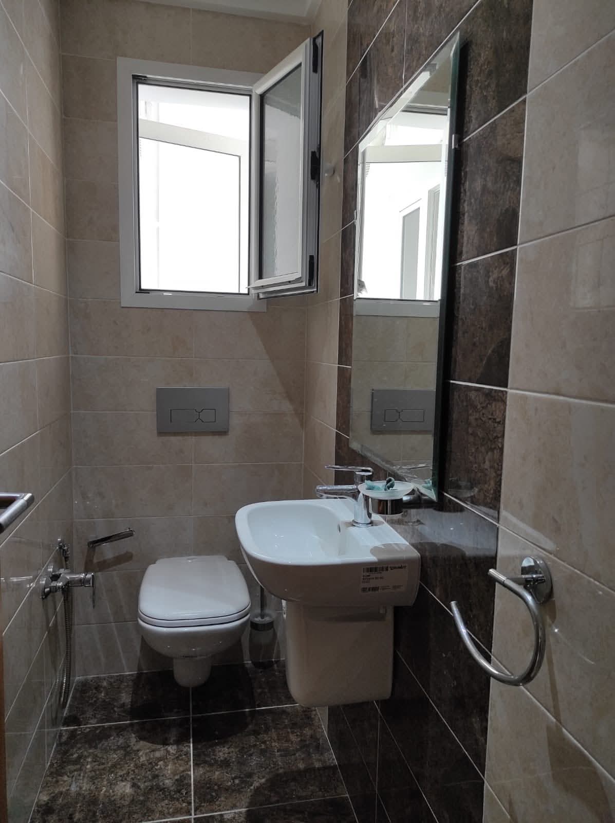 Ariana Ville Cite Ennasr 1 Vente Appart. 4 pices S3 de haut standing 430 md a ennasr 1