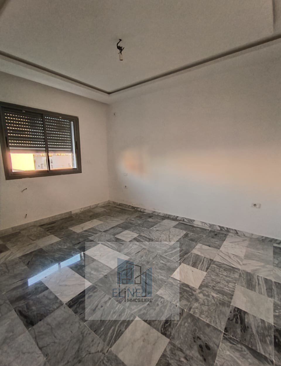 La Soukra&nbsp;La Soukra&nbsp;Vente&nbsp;Appart. 2 pi�ces&nbsp;Deux appts s plus 2 a dar fadhal