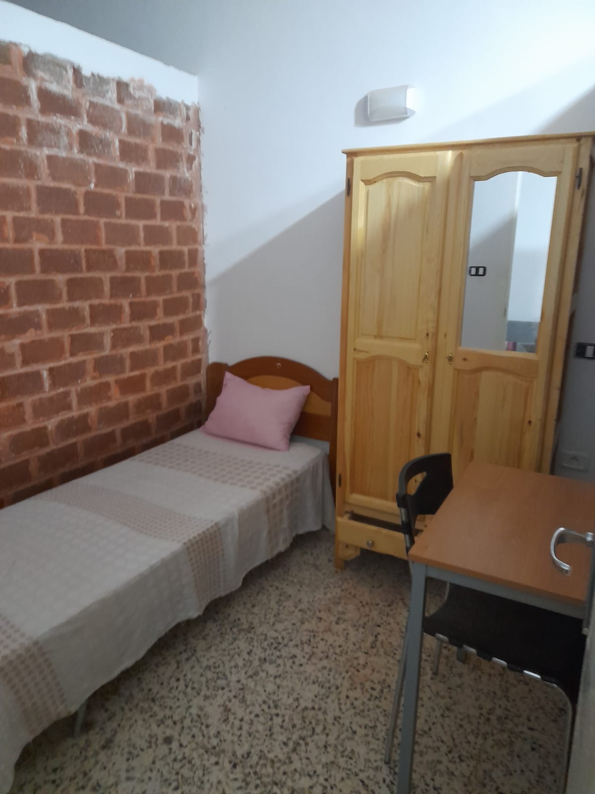 Cite El Khadra Cite Oplympique Location Appart. 2 pices Studio s2 a la cit olympique wb4355