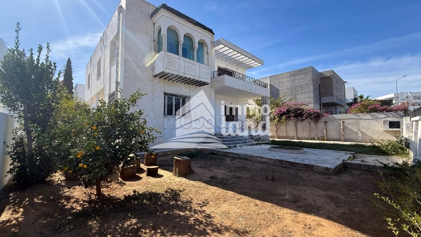 El Menzah El Menzah 4 Vente Maisons Villa de 598 m2  el menzah 4