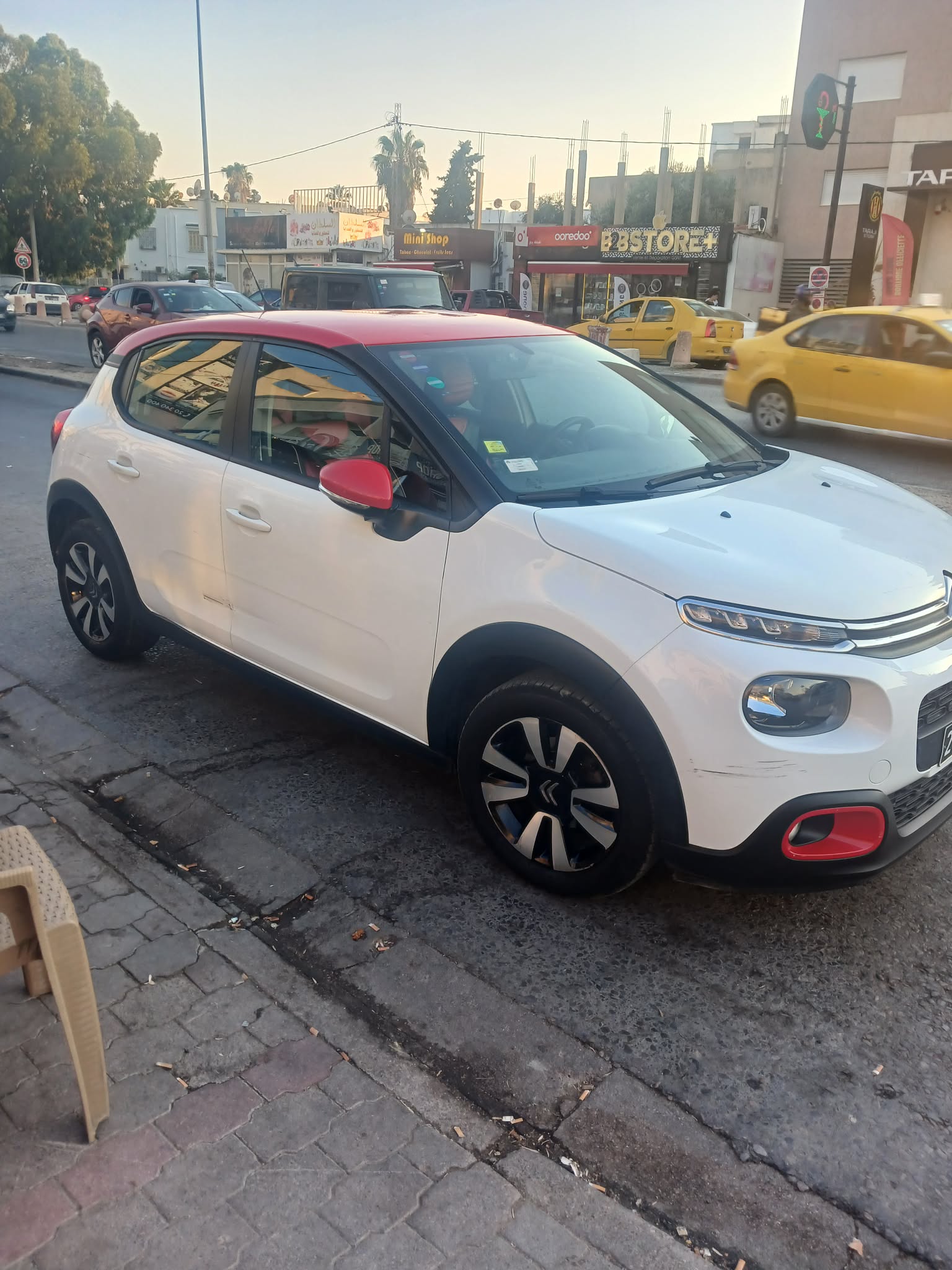 Cite El Khadra&nbsp;Cite El Khadra&nbsp;Citroen&nbsp;C3&nbsp;C4 tres bon etat