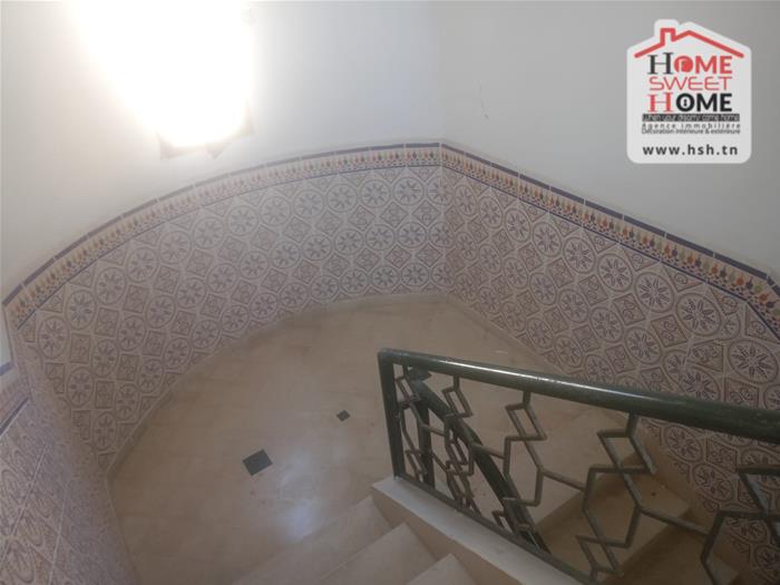 La Goulette&nbsp;La Goulette&nbsp;Vente&nbsp;Appart. 5 pi�ces+&nbsp;Immeuble nejma � la goulette