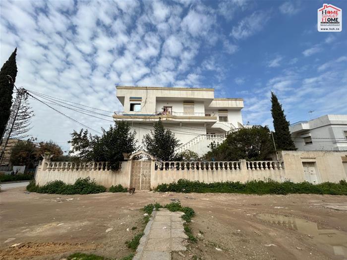 Mannouba&nbsp;La Mannouba&nbsp;Vente&nbsp;Appart. 5 pi�ces+&nbsp;Immeuble iris � manouba