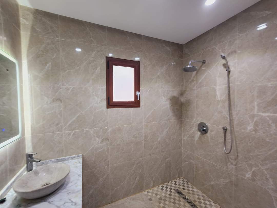 Djerba - Midoun&nbsp;Arkou&nbsp;Vente&nbsp;Maisons&nbsp;Villa de 2 niveaux avec piscine � arkou