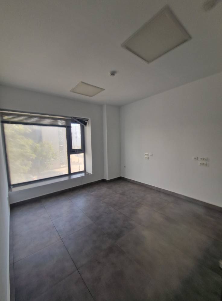 Cite El Khadra&nbsp;Zone urbaine nord&nbsp;Bureaux & Commerces&nbsp;Bureau&nbsp;Bureau h4  au lac 2