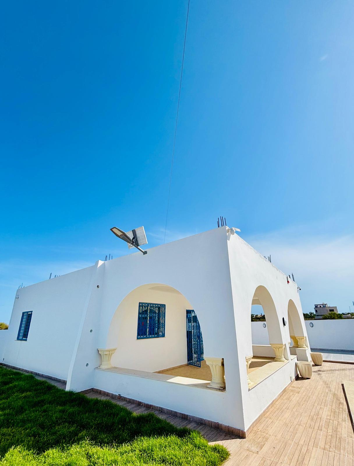 Kelibia&nbsp;Kerkouane&nbsp;Vente&nbsp;Maisons&nbsp;Luxueuse villa avec piscine a plage kerkouane