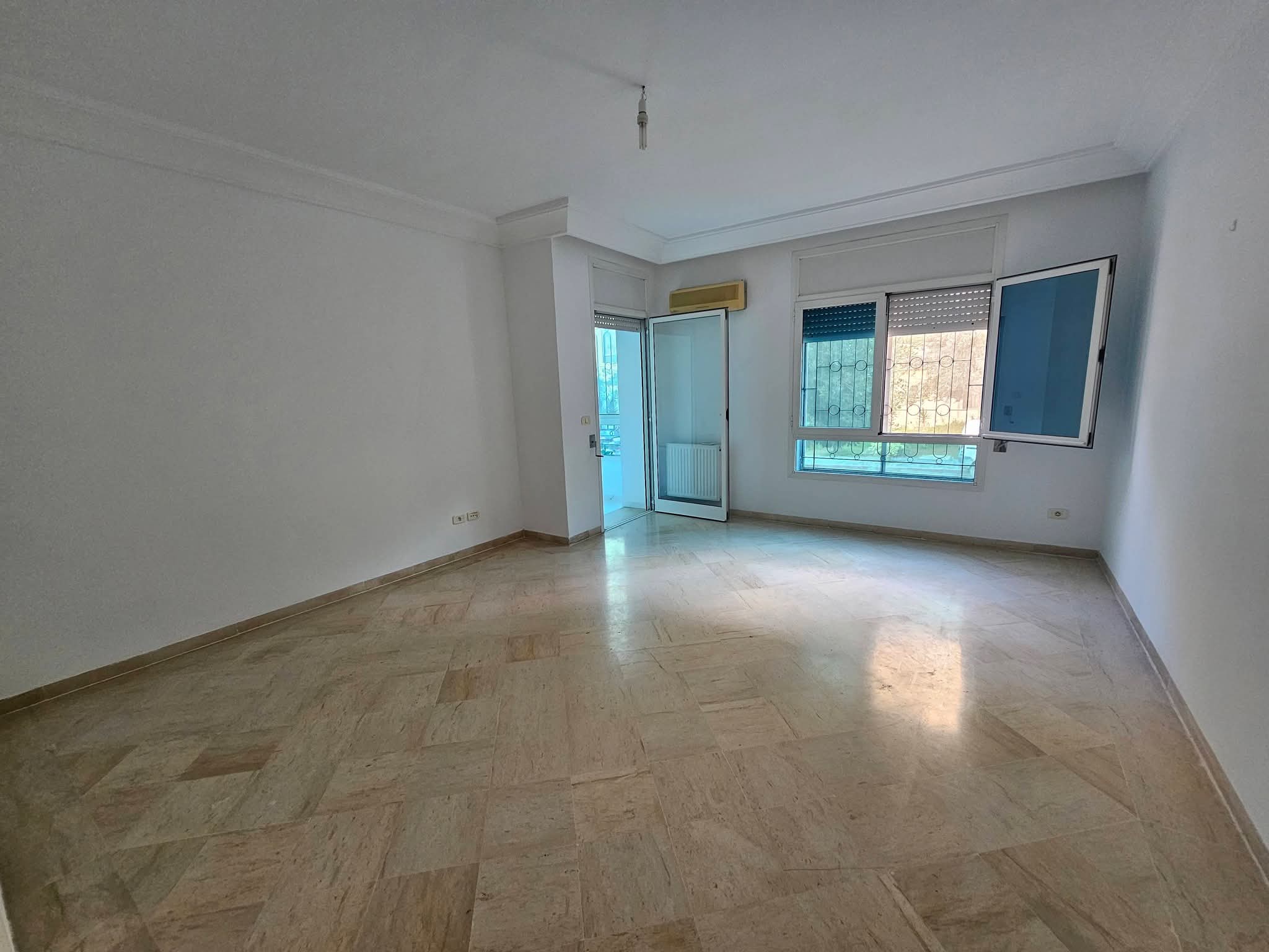 Ariana Ville&nbsp;Riadh Landlous&nbsp;Vente&nbsp;Appart. 4 pi�ces&nbsp;S3 405 md riadh andalous