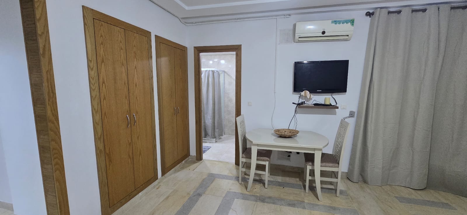 La Marsa&nbsp;Cite Bhar Lazreg&nbsp;Location&nbsp;Appart. 1 pi�ce&nbsp;Appartement s0 haut standing meubl�
