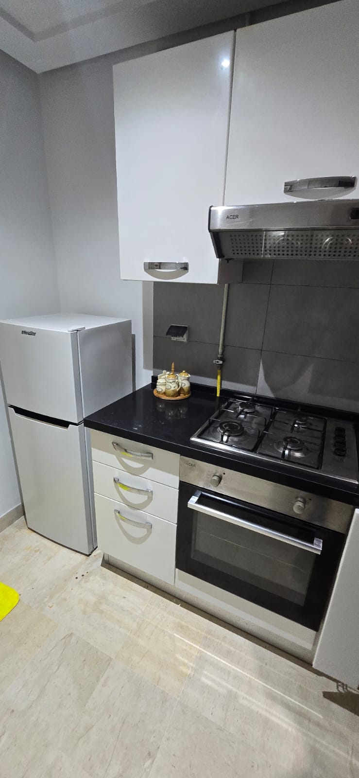 La Marsa&nbsp;Cite Bhar Lazreg&nbsp;Location&nbsp;Appart. 1 pi�ce&nbsp;Appartement s0 haut standing meubl�