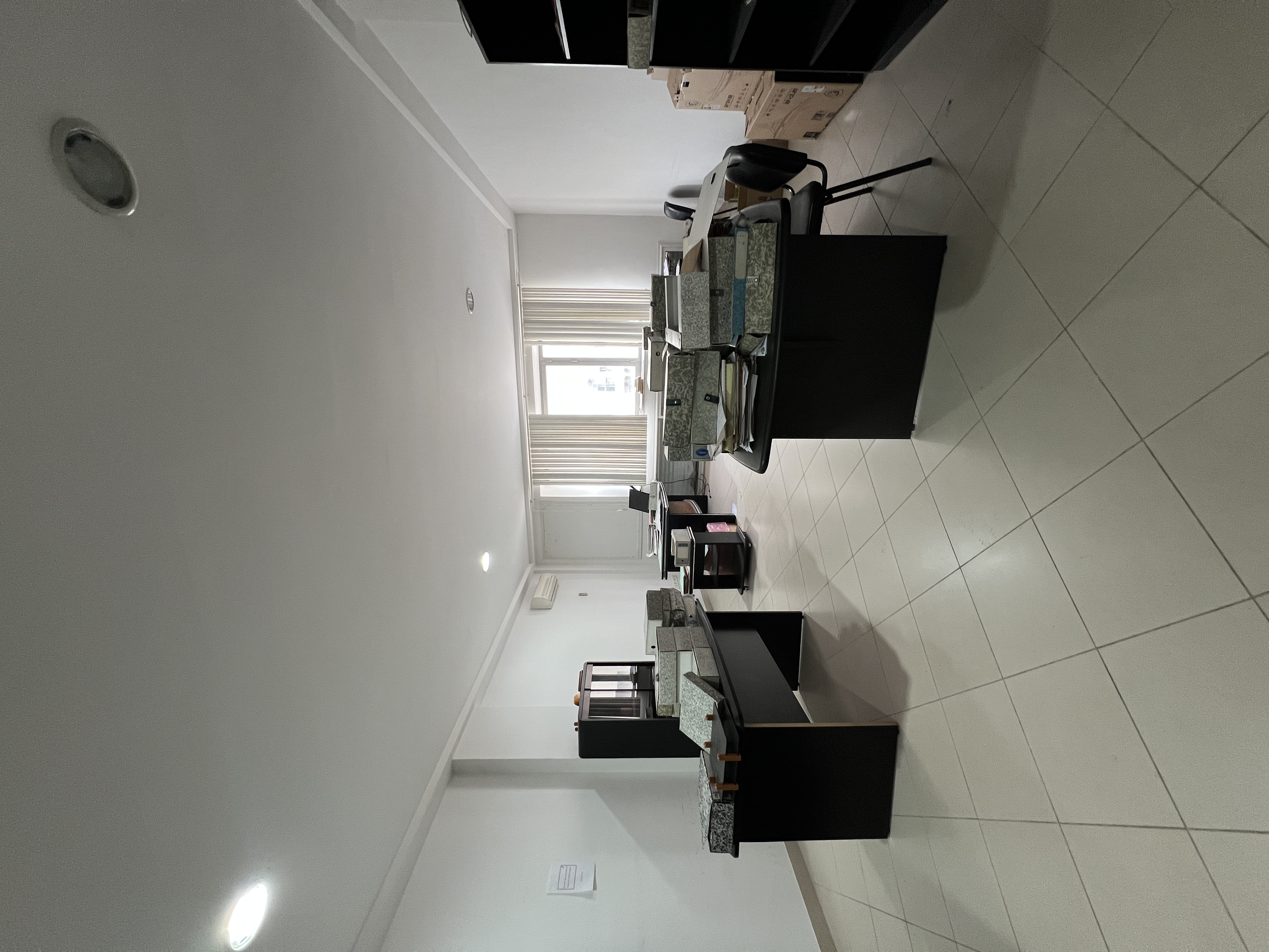 Cite El Khadra&nbsp;Zone urbaine nord&nbsp;Vente&nbsp;Surfaces&nbsp;Av bureau spacieux 300 m au centre urbain nord