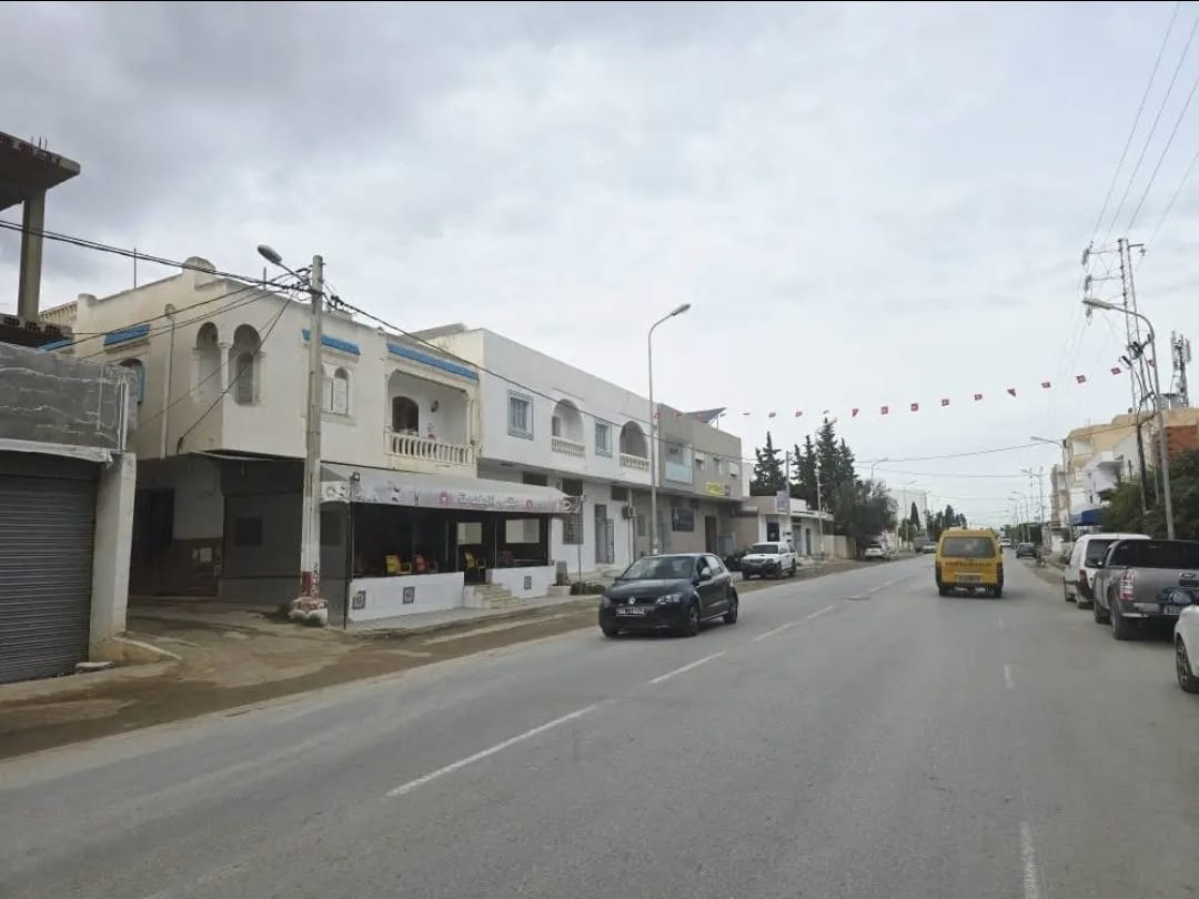 Akouda&nbsp;Chatt Meriem&nbsp;Vente&nbsp;Appart. 1 pi�ce&nbsp;Inachev� commercial