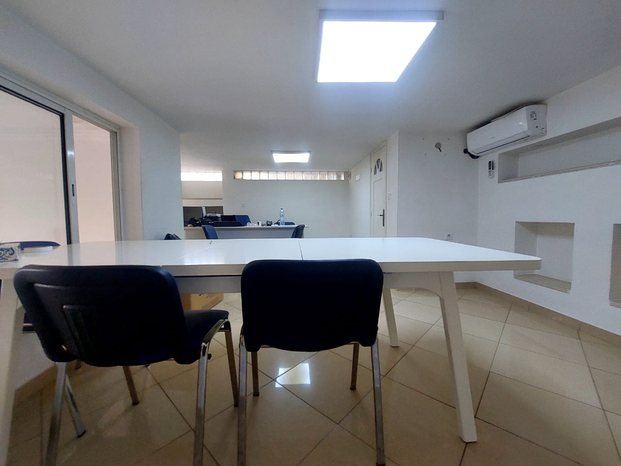 La Marsa&nbsp;Marsa Ennassim&nbsp;Bureaux & Commerces&nbsp;Autre&nbsp;Local commercial � la marsa