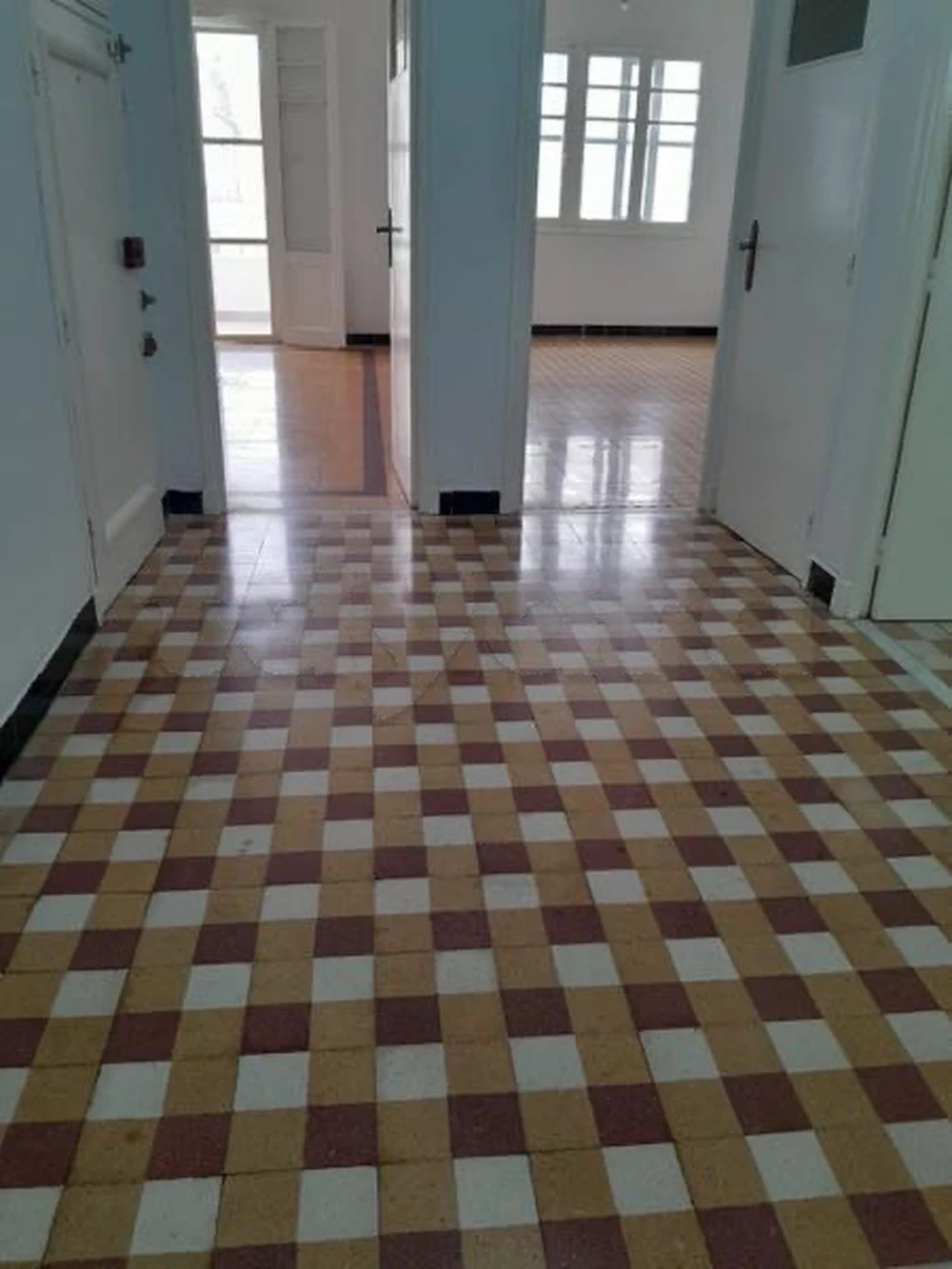 El Menzah&nbsp;Tunis Belvedere&nbsp;Location&nbsp;Appart. 4 pi�ces&nbsp;S plus 3 a jeanne d'arc wb4384